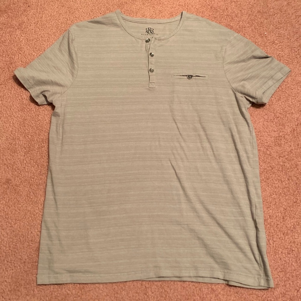 Men’s Rock n’ Republic Grey polo AL